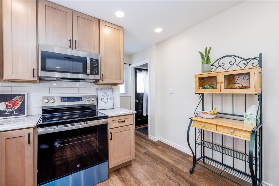 207 West Ivy Street East Rochester, NY 14445 - Photo 16 of 44