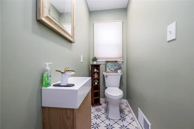 $2,200 | 207 West Ivy Street, East Rochester, NY 14445