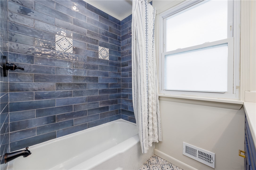 207 West Ivy Street East Rochester, NY 14445 - Photo 21 of 44