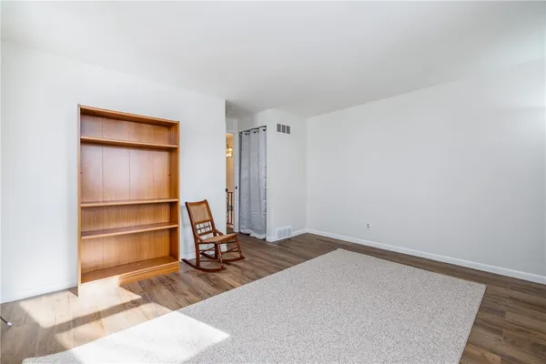 $2,400 | 207 West Ivy Street, East Rochester, NY 14445