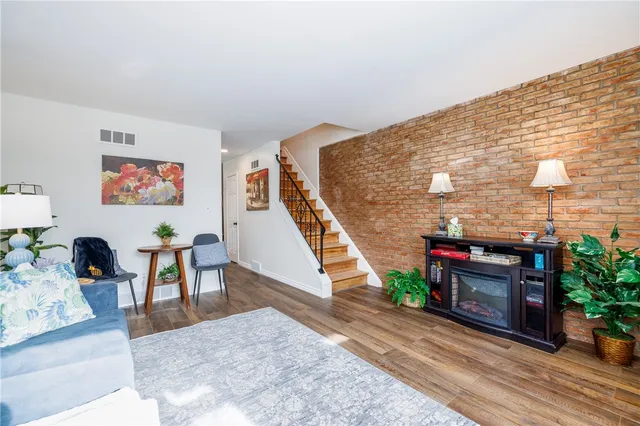 $2,200 | 207 West Ivy Street, East Rochester, NY 14445