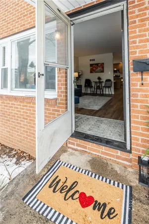 $2,400 | 207 West Ivy Street, East Rochester, NY 14445