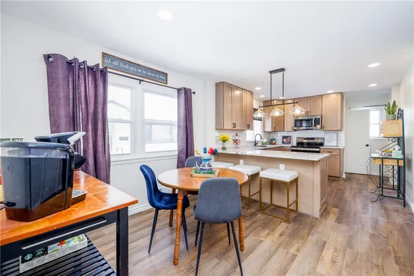 $2,400 | 207 West Ivy Street, East Rochester, NY 14445