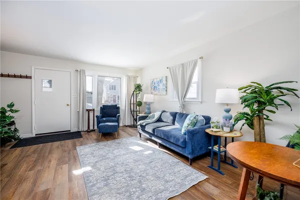 $2,400 | 207 West Ivy Street, East Rochester, NY 14445