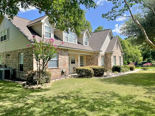 $569,000 | 2903 Creekside Drive, Brenham, TX 77833