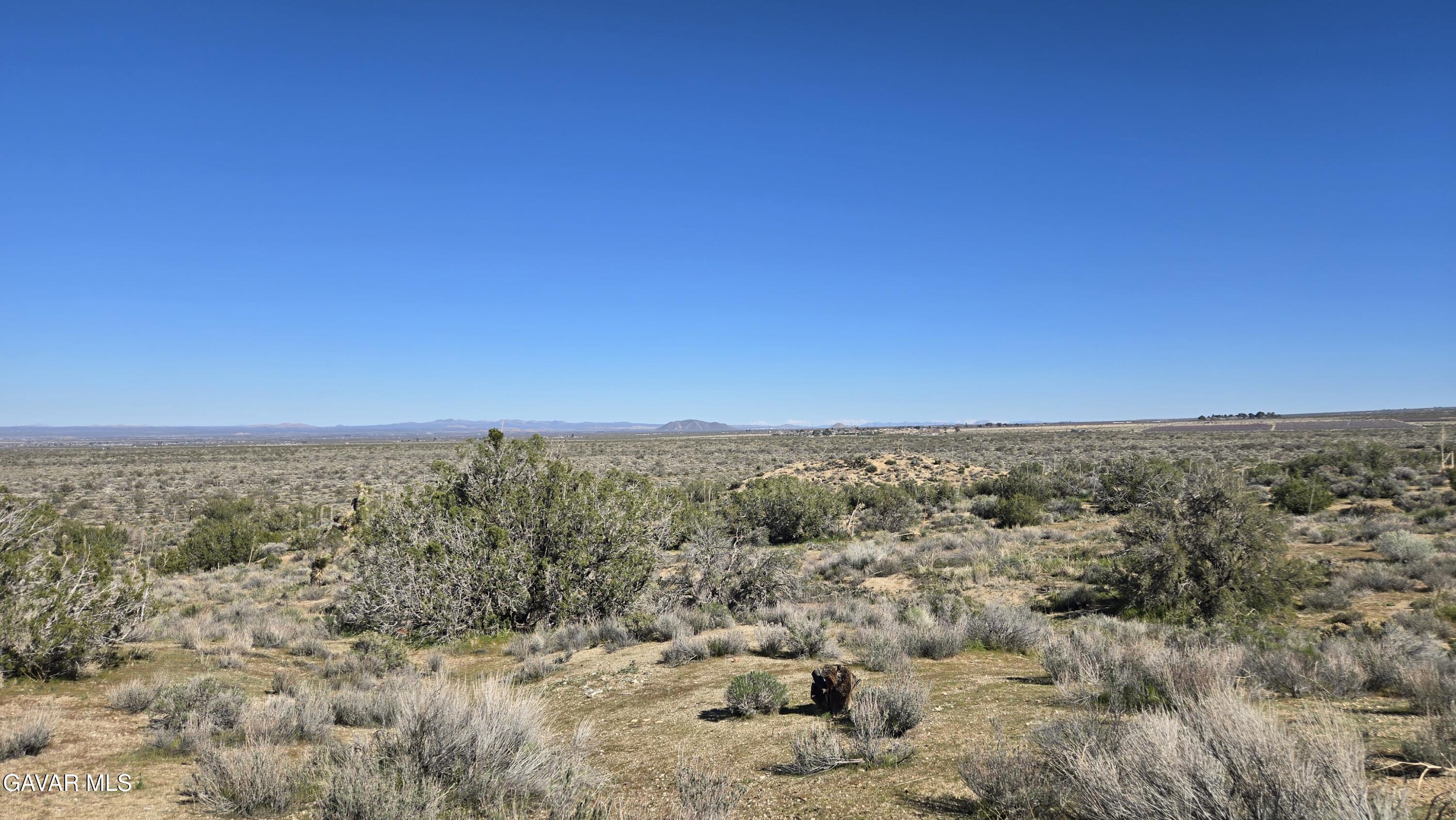 Valyermo Road Pearblossom, CA 93553 - Photo 21 of 34 an aerial view of residential houses with outdoor space