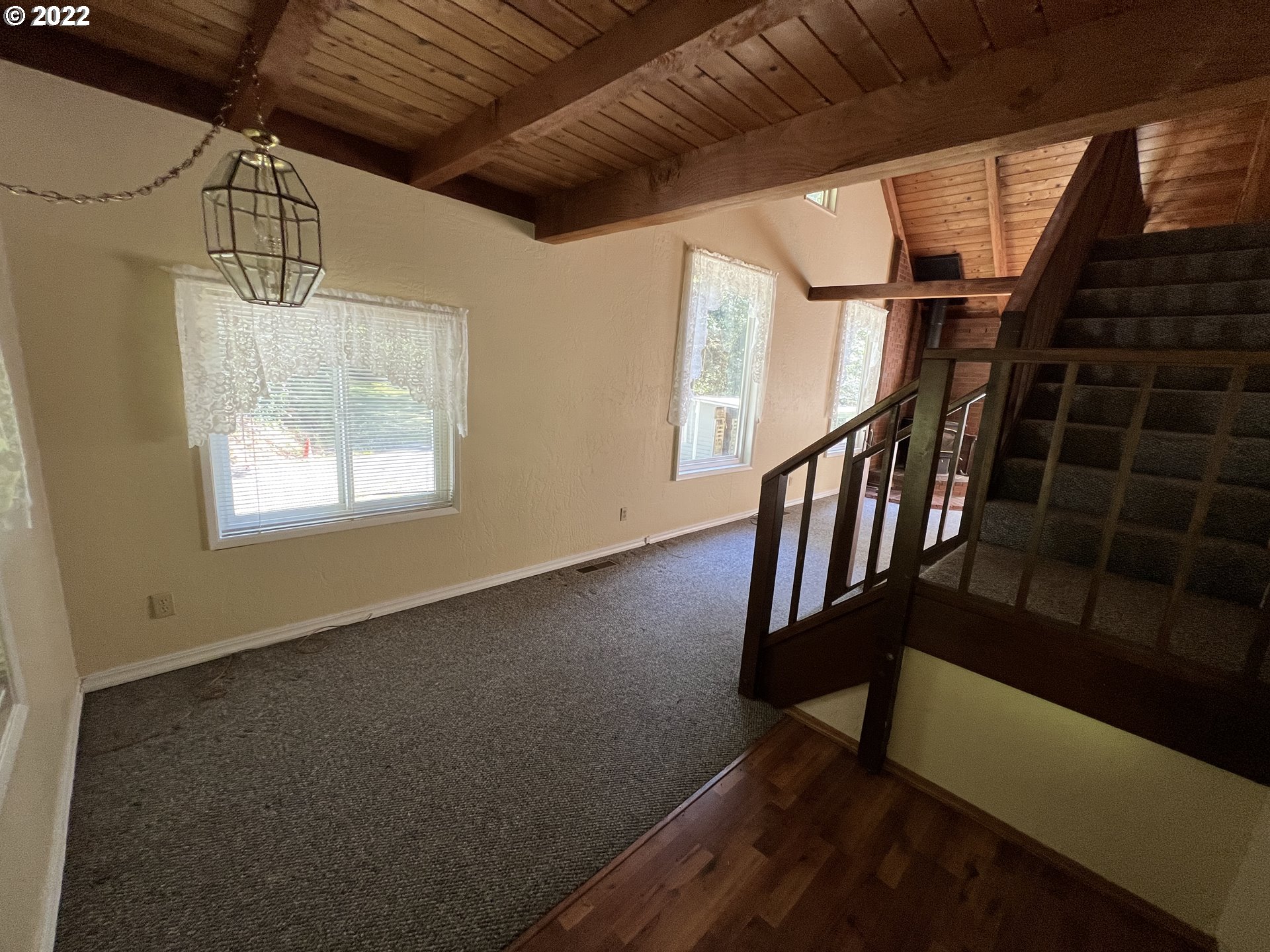 96068 Sundown Road Brookings, OR 97415 - Photo 3 of 31 a view of an entryway