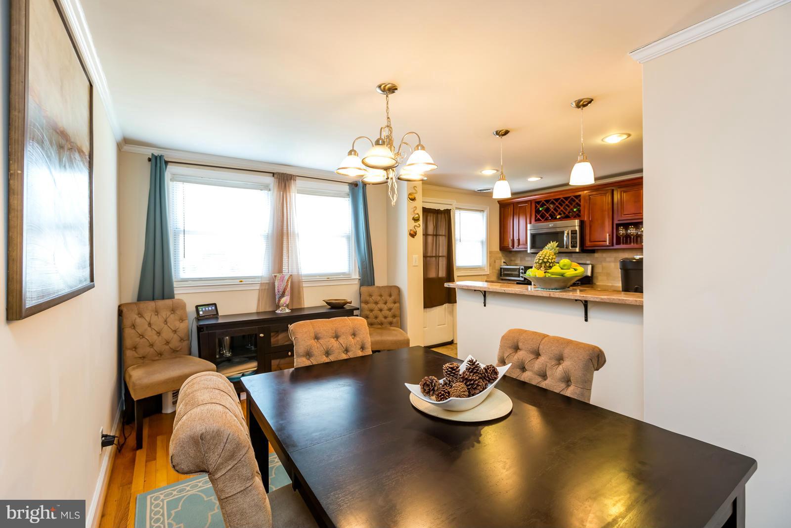 1458 Barrett Road Baltimore, MD 21207 - Photo 8 of 30 Dining Room