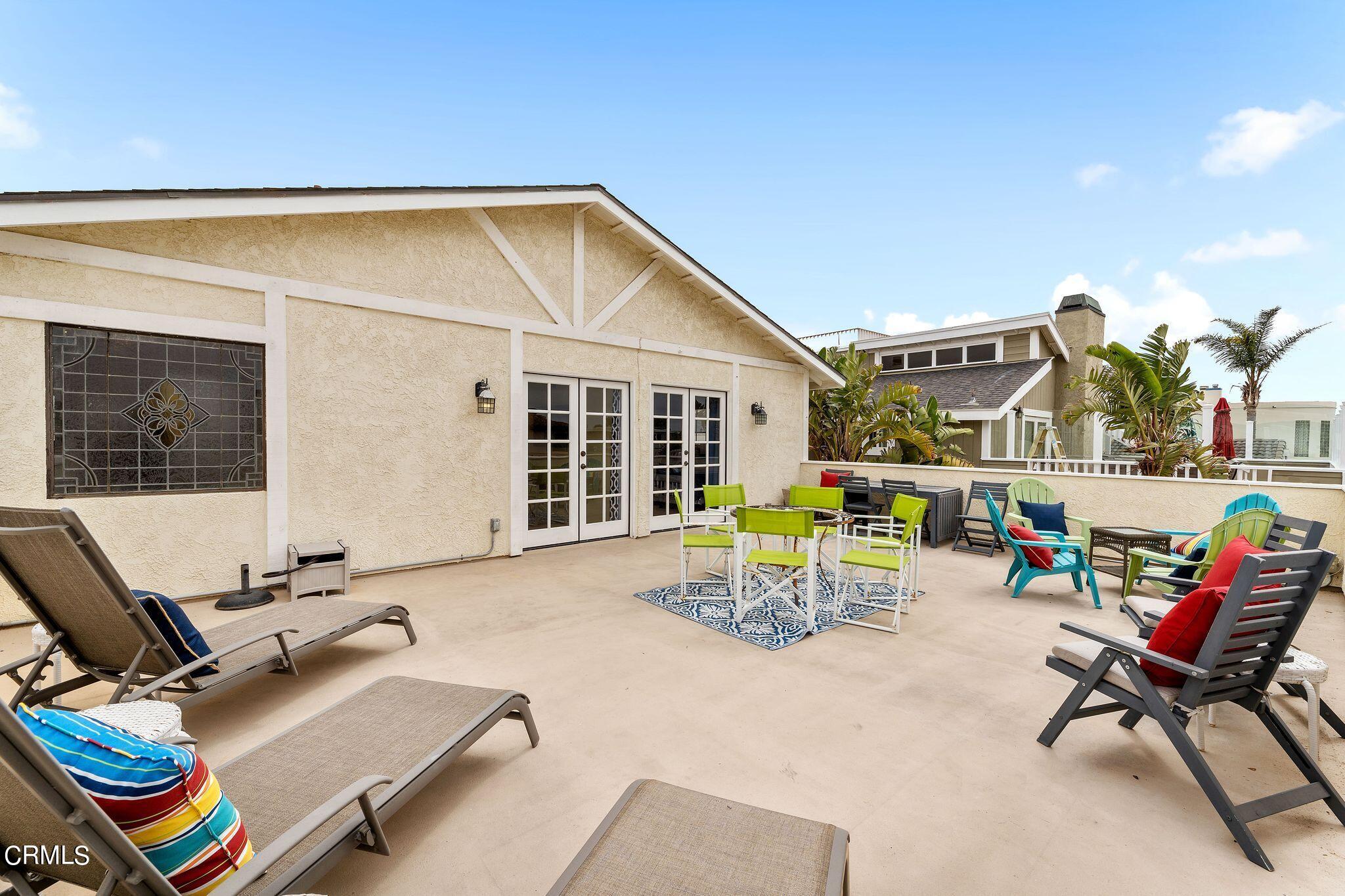 4850 Amalfi Way Oxnard, CA 93035 - Photo 36 of 51 a view of a lounge chairs in the patio