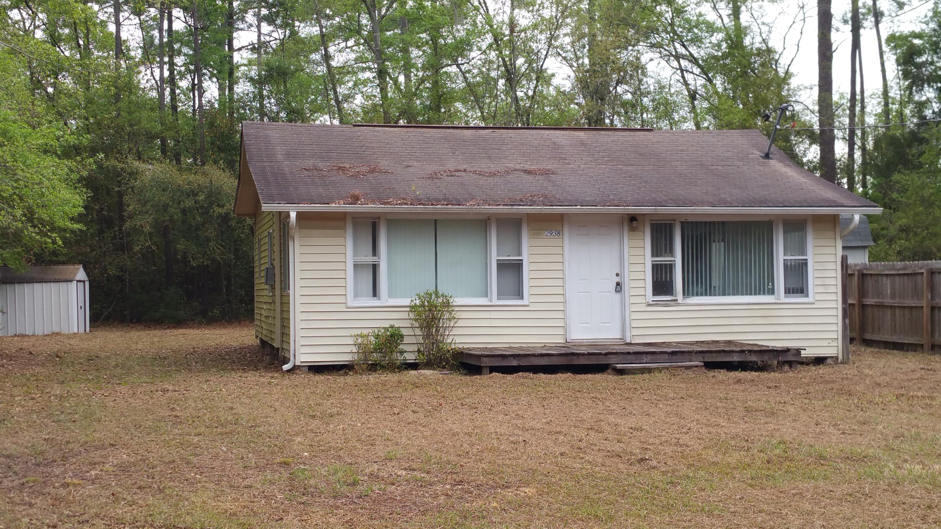2938 Holley Point Road Navarre, FL 32566 - Photo 2 of 13 Gallery Image 2