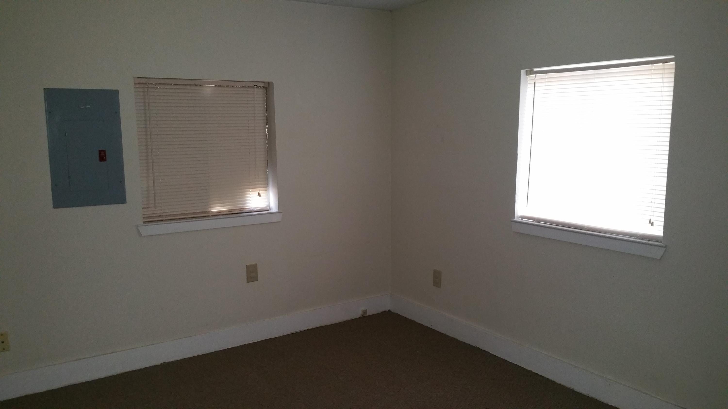 2938 Holley Point Road Navarre, FL 32566 - Photo 8 of 13 Gallery Image 8