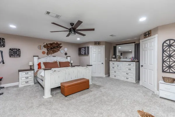 $375,000 | 1056 Fm 2938 Road, Buna, TX 77612