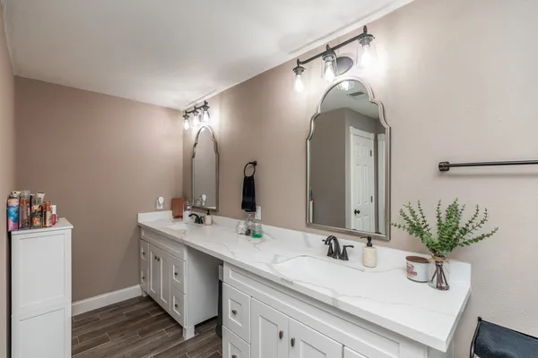 $375,000 | 1056 Fm 2938 Road, Buna, TX 77612