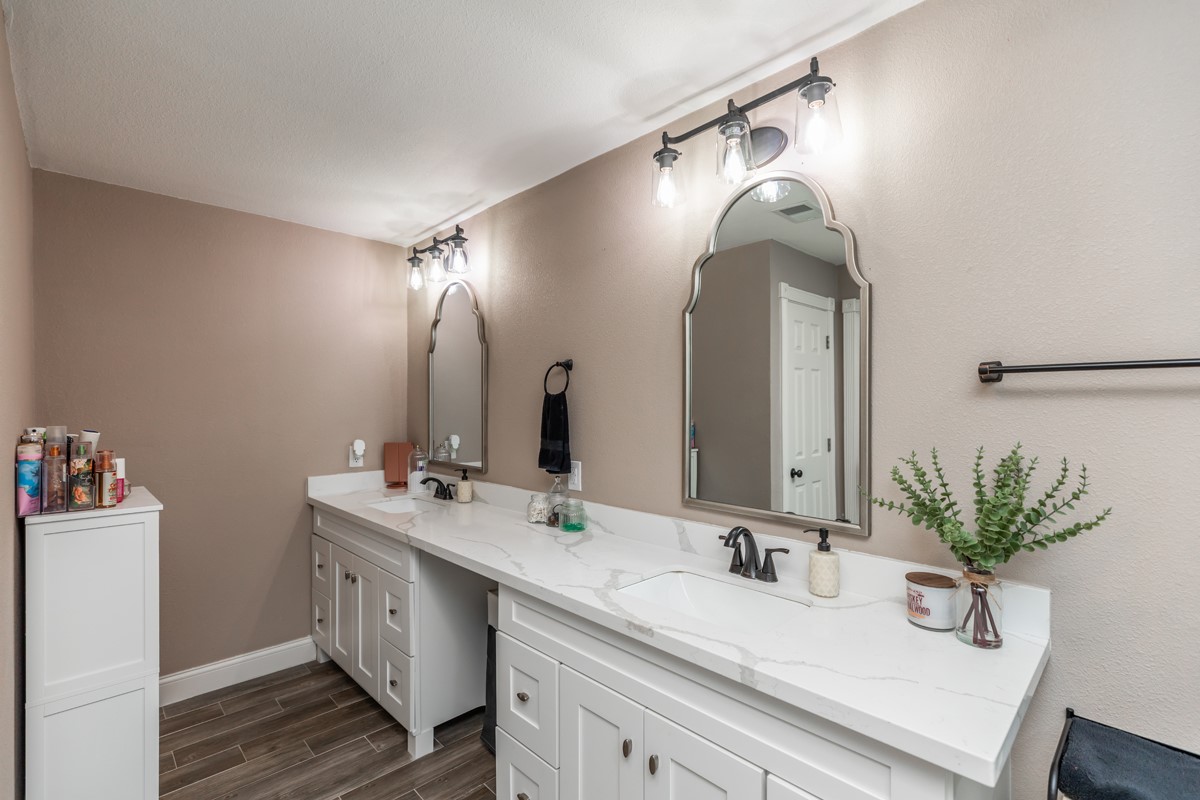 1056 Fm 2938 Road Buna, TX 77612 - Photo 16 of 48