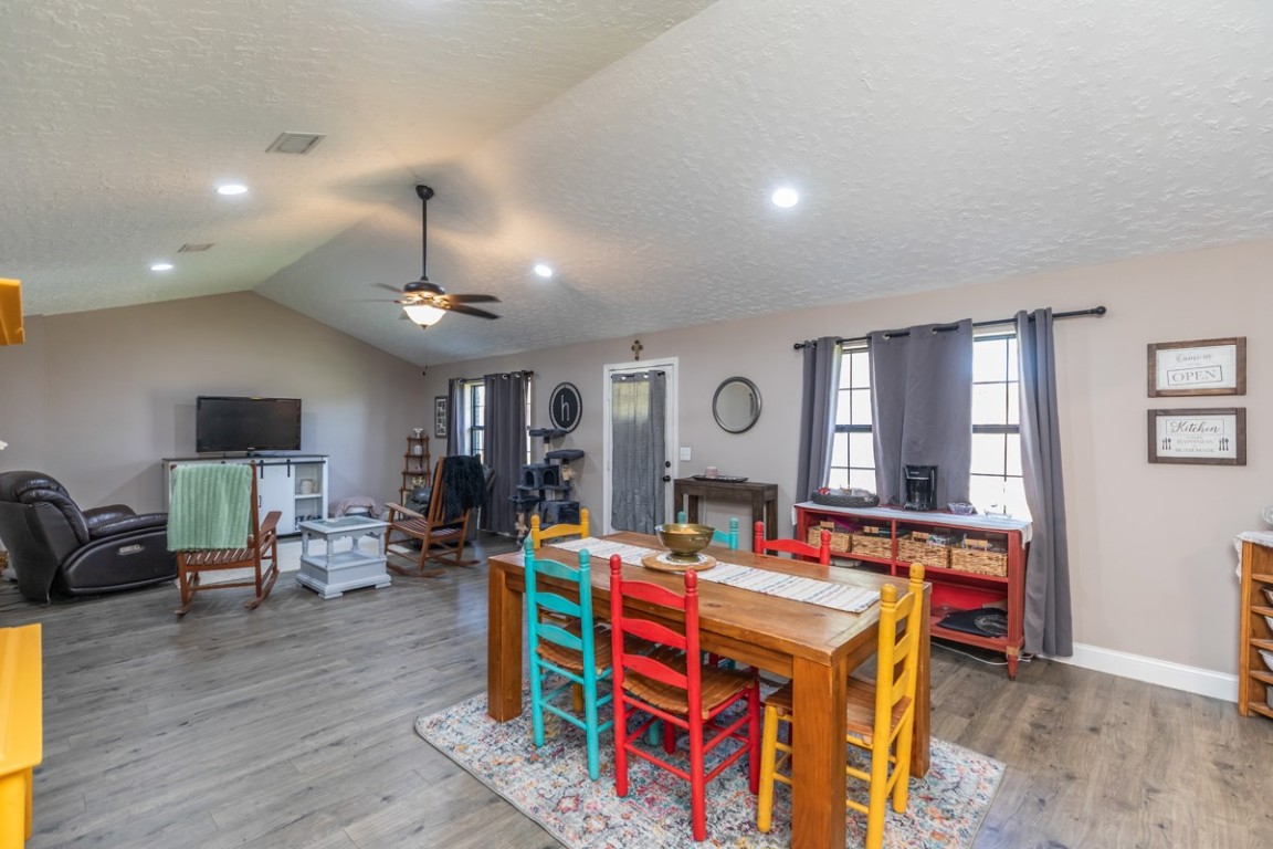 1056 Fm 2938 Road Buna, TX 77612 - Photo 33 of 48