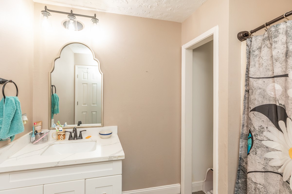 1056 Fm 2938 Road Buna, TX 77612 - Photo 45 of 48