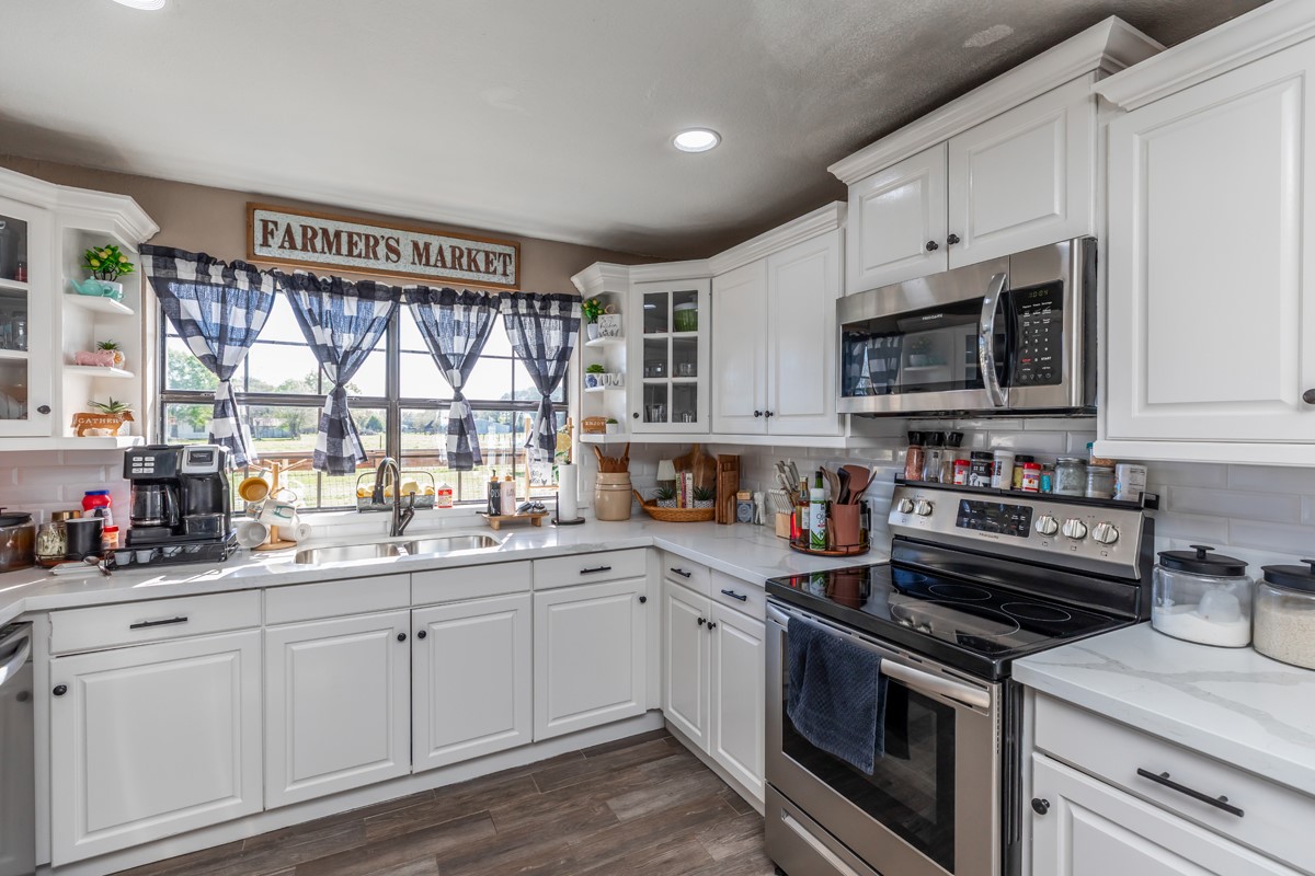 1056 Fm 2938 Road Buna, TX 77612 - Photo 8 of 48