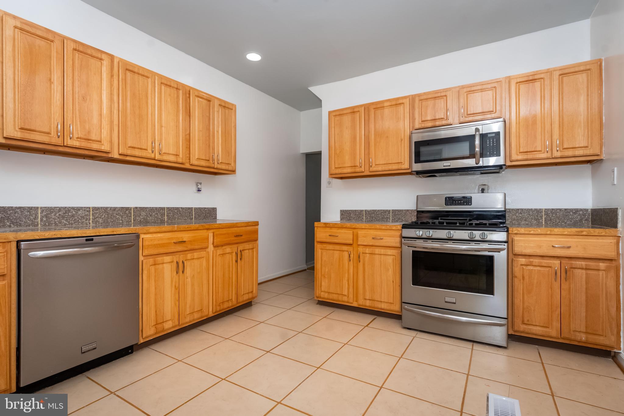 3604 Old Frederick Road Baltimore, MD 21229 - Photo 15 of 53