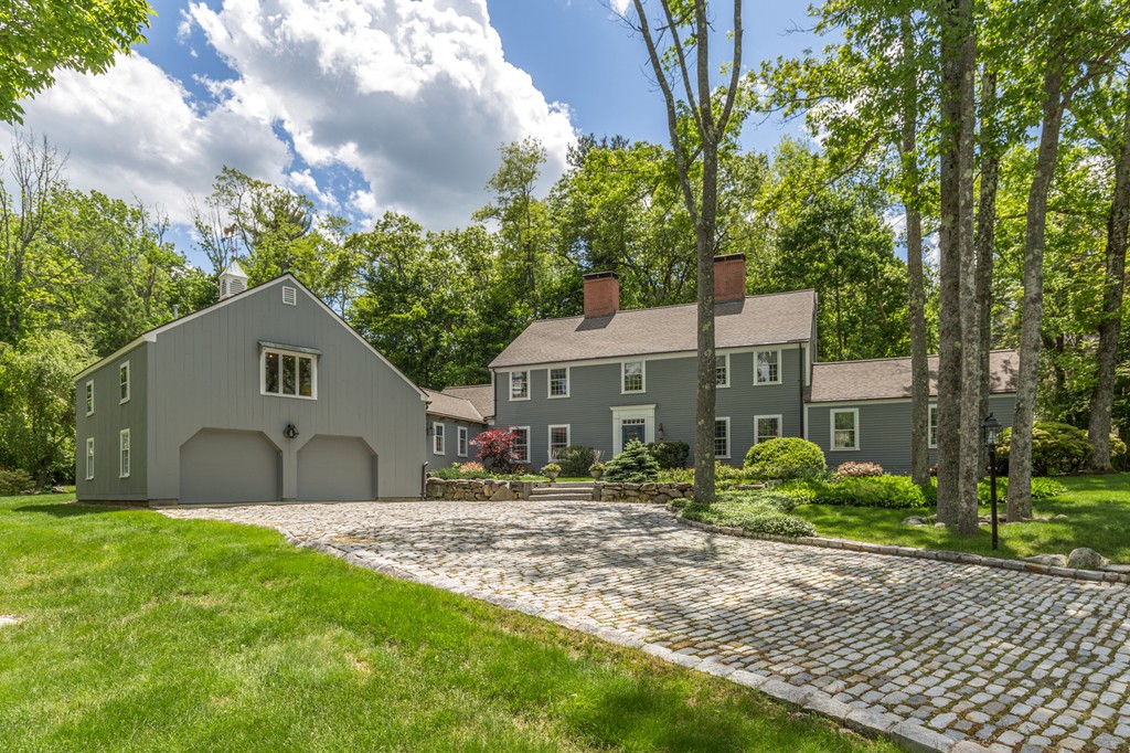 11 Stinson Road Andover, MA 01810 - Photo 1 of 30