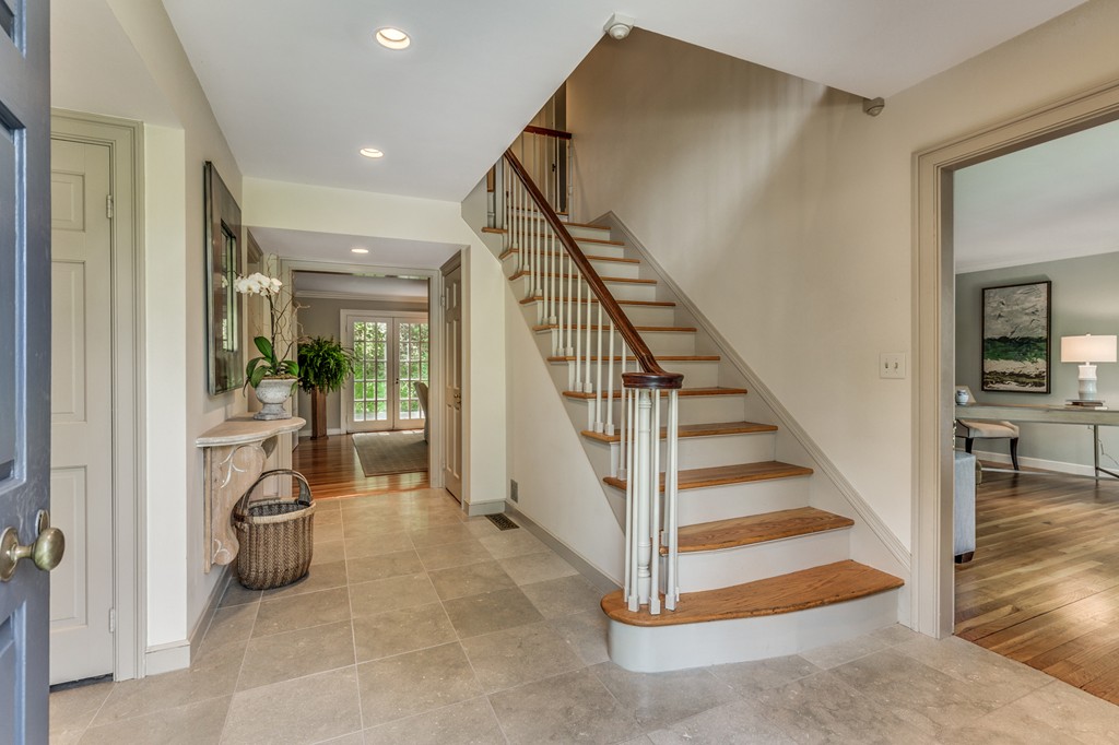11 Stinson Road Andover, MA 01810 - Photo 4 of 30