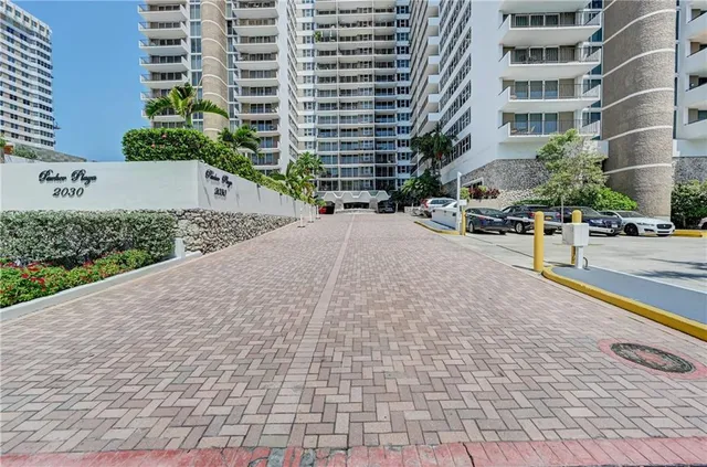 $3,600 | 2030 South Ocean Drive, Unit 807, Hallandale Beach, FL 33009