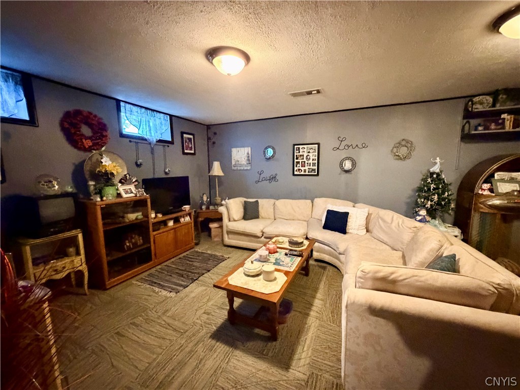 606 Berwick Road South Salina, NY 13208 - Photo 24 of 28
