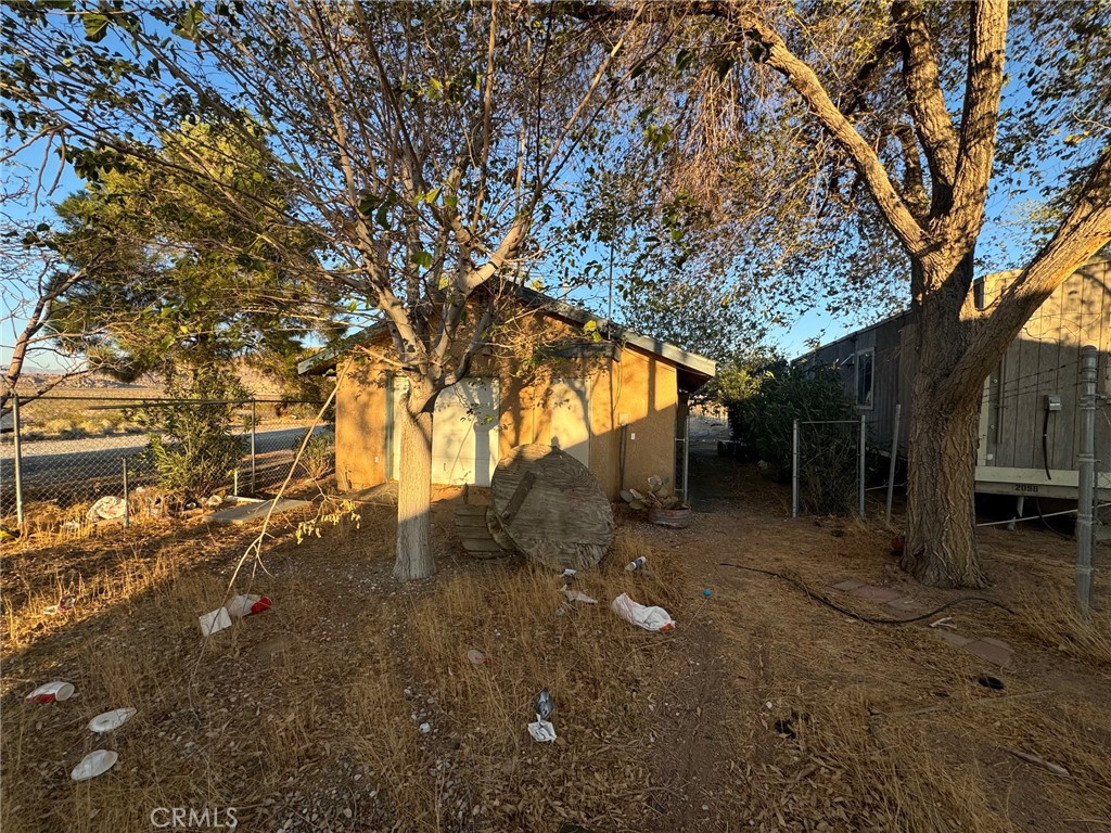 23839 Bear Valley Road Apple Valley, CA 92308 - Photo 4 of 8