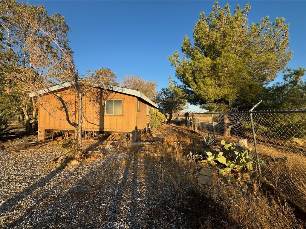 23839 Bear Valley Road Apple Valley, CA 92308 - Photo 7 of 8