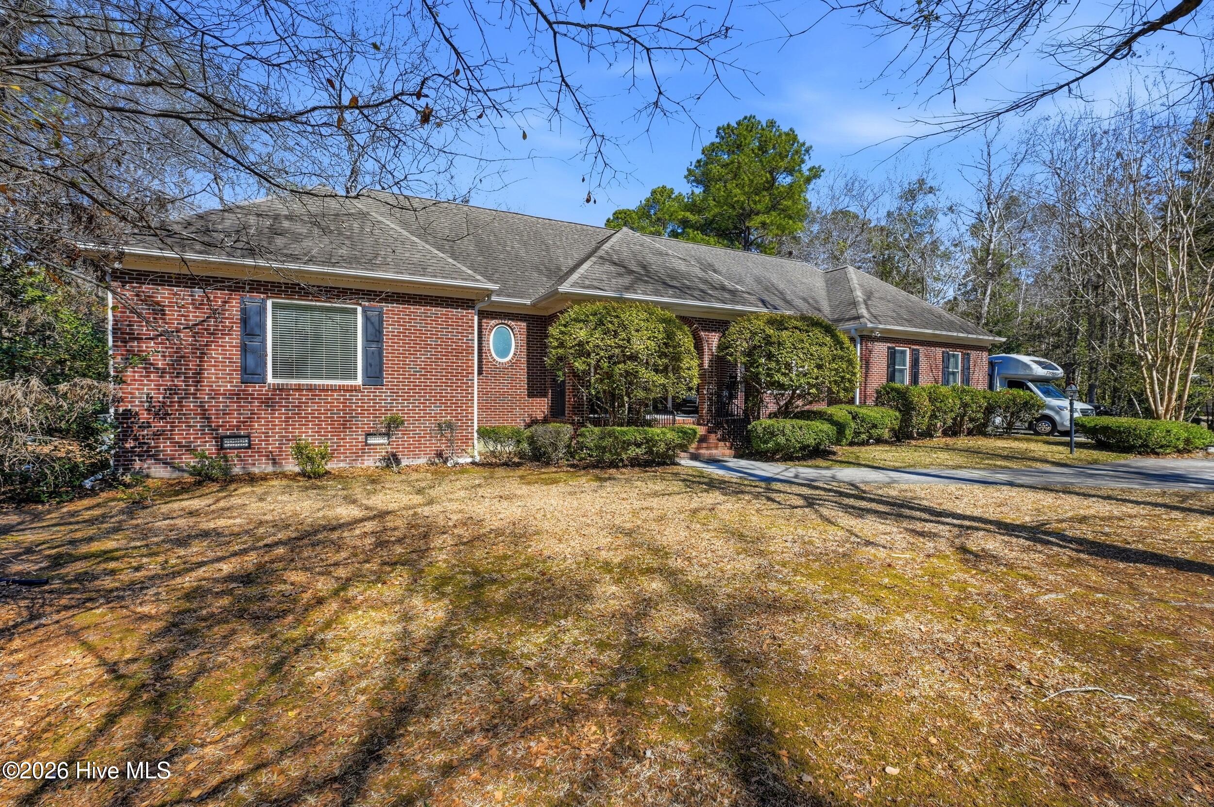 122 Spring Chase Lane Rocky Point, NC 28457 - Photo 4 of 60 4_122_spring_chase_ln_004