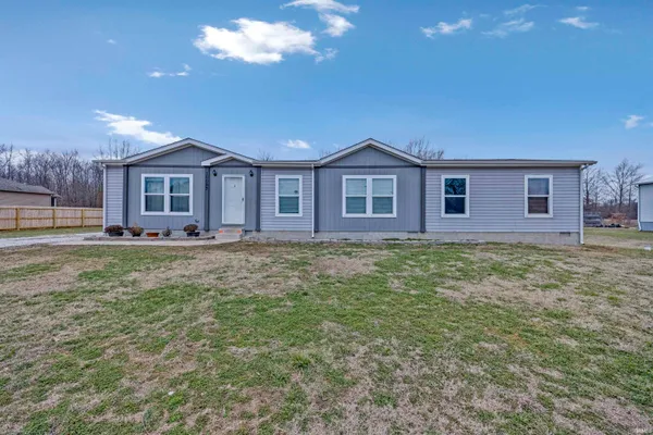 $200,000 | 10093 South Koch Drive, Poseyville, IN 47633