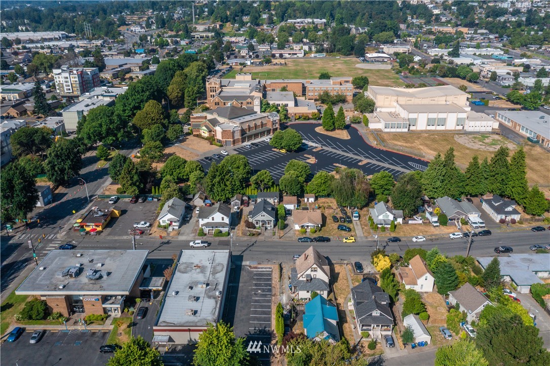120 Logan Avenue South Renton, WA 98057 - Photo 4 of 4 an aerial view of a city