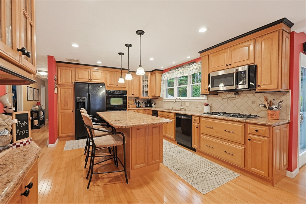5 Otter Pond Road Lynnfield, MA 01940 - Photo 6 of 42