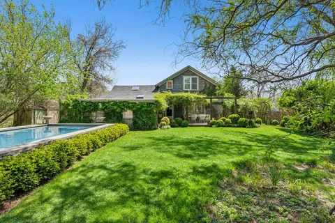 $2,995,000 | 16 Redwood Road, Sag Harbor, NY 11963