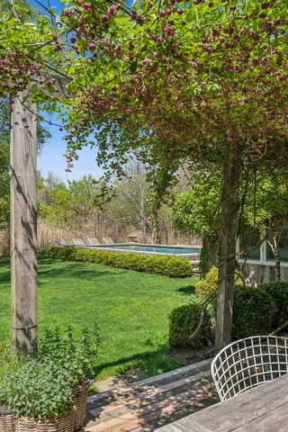 $2,500,000 | 16 Redwood Road, Sag Harbor, NY 11963