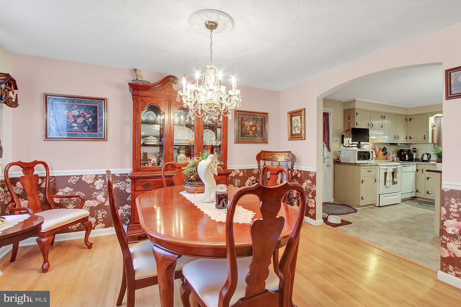 1720 Church Road York, PA 17408 - Photo 5 of 35