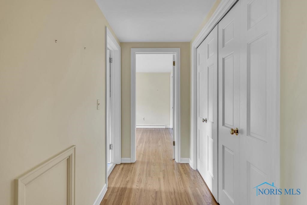 3432 Corey Road Toledo, OH 43615 - Photo 27 of 38 Second floor hallway