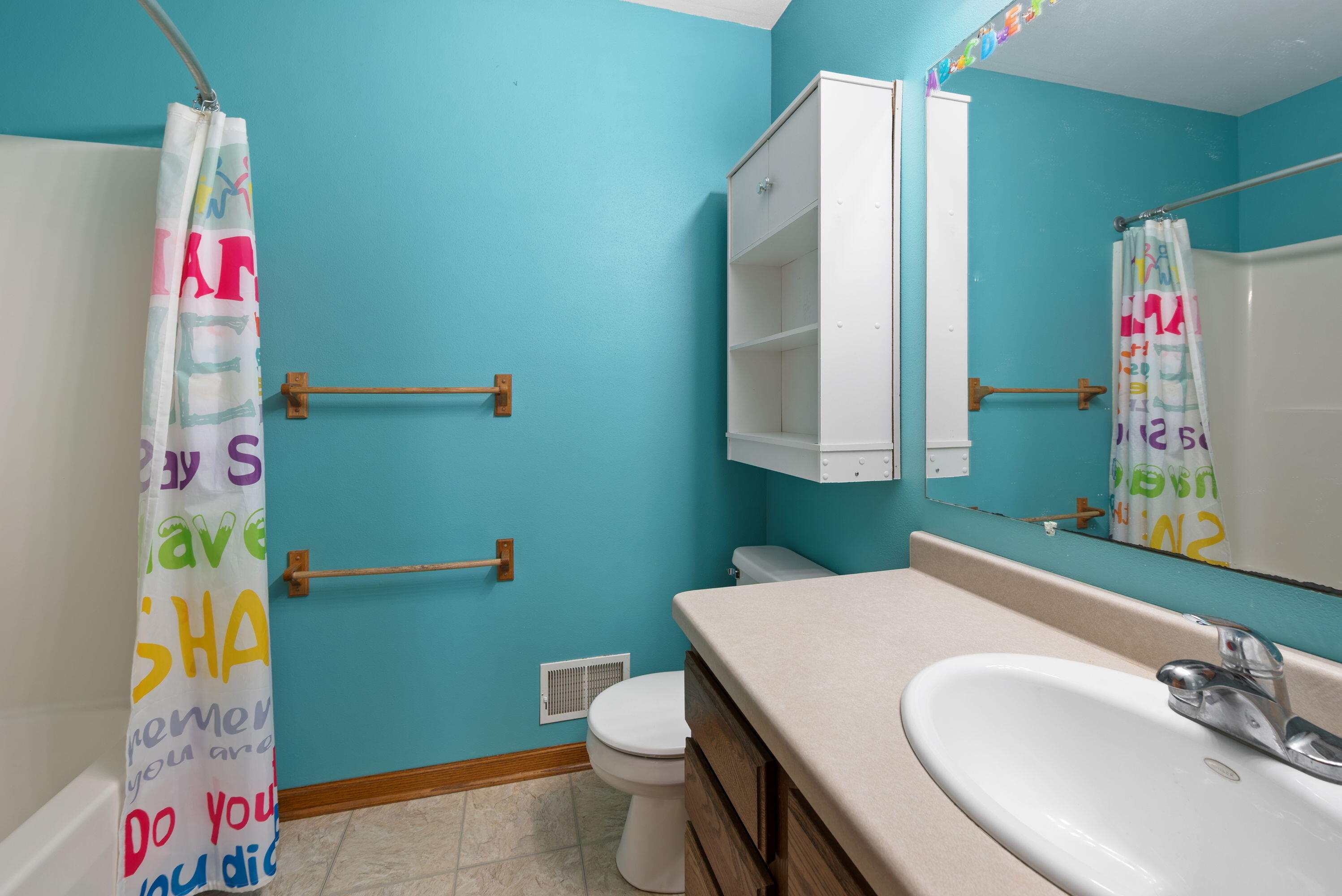 W1132 Hilltop Road Rubicon, WI 53078 - Photo 11 of 23 Bath 2