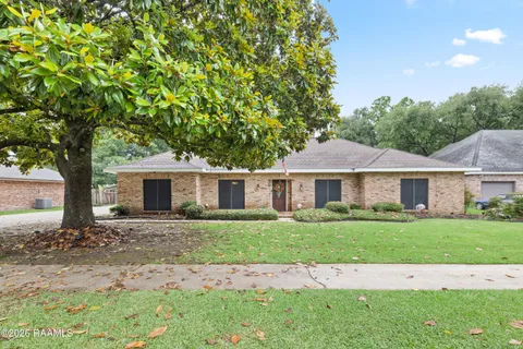 $379,000 | 203 Paddington Drive, Lafayette, LA 70508