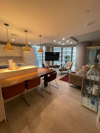 $7,000 | 45 Southwest 9th Street, Unit 1401, Miami, FL 33130