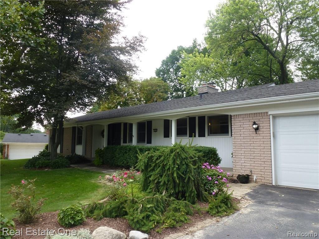 763 Fieldstone Drive Rochester Hills, MI 48309 - Photo 2 of 49