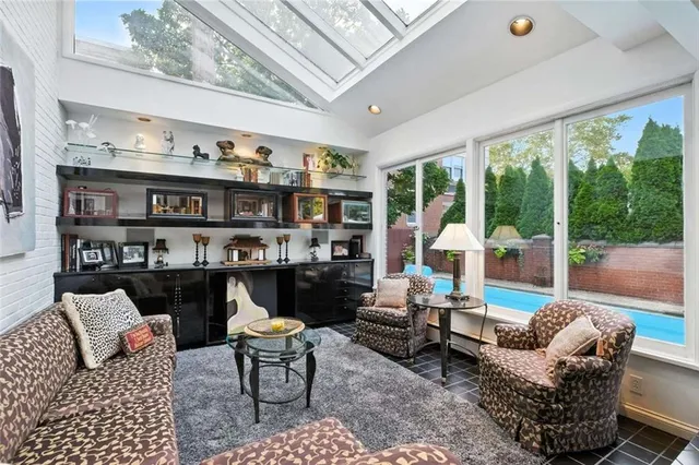 $1,395,000 | 872 Canterbury Lane, Pittsburgh, PA 15232