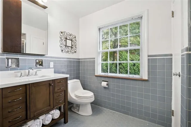 $1,395,000 | 872 Canterbury Lane, Pittsburgh, PA 15232