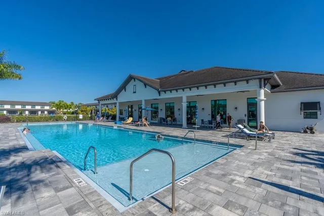 $525,000 | 7565 Carnegie Way, Naples, FL 34119