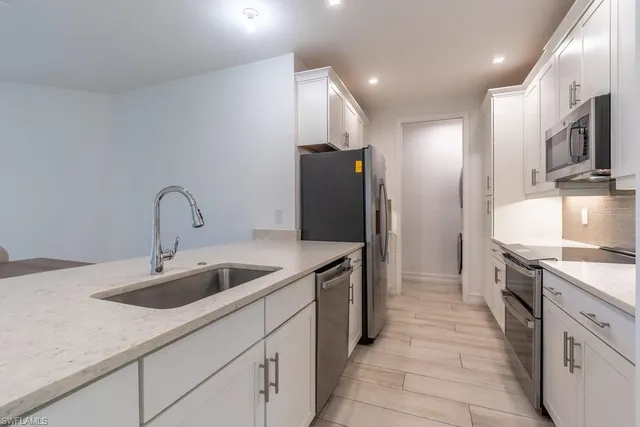 $525,000 | 7565 Carnegie Way, Naples, FL 34119