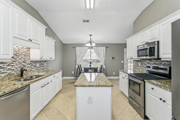 $374,999 | 1238 Northview Drive, Crestview, FL 32536