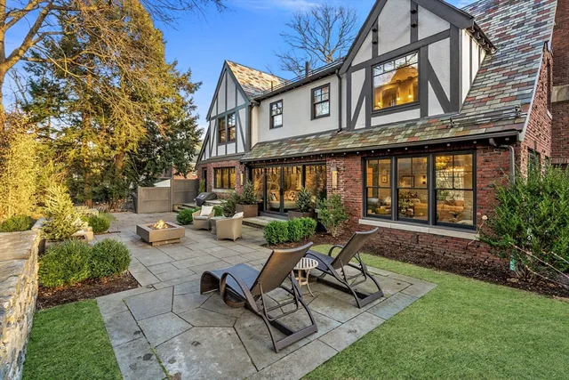 $2,890,000 | 1151 Commonwealth Avenue, Newton, MA 02465