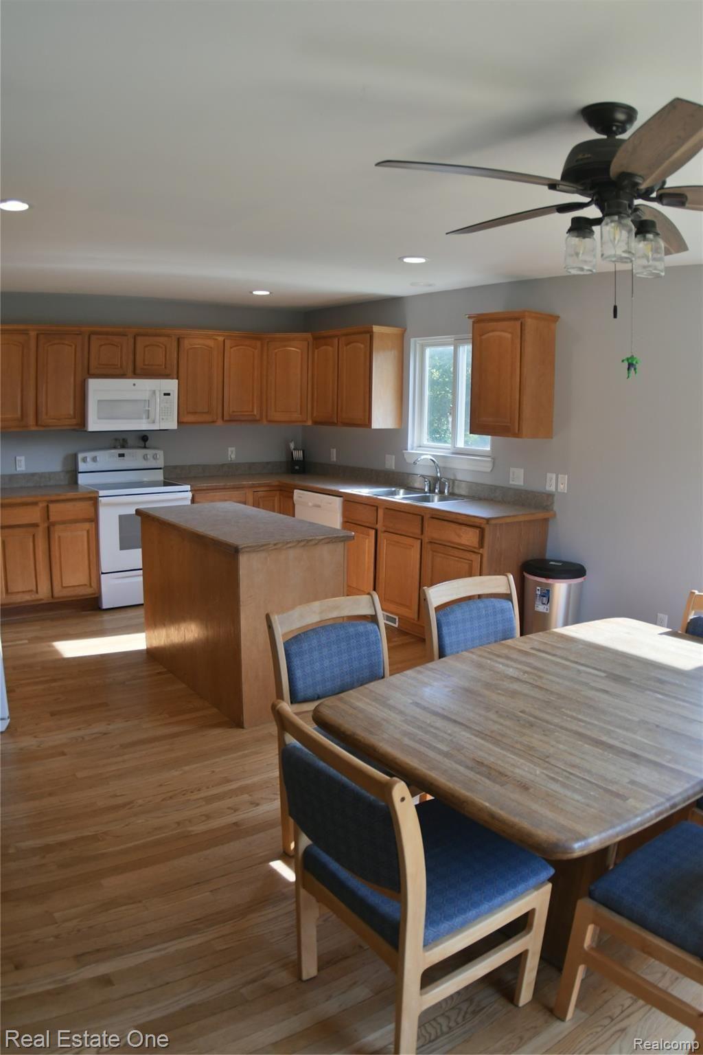 10330 County Line Road Ortonville, MI 48462 - Photo 11 of 44 DSC_1752.JPG