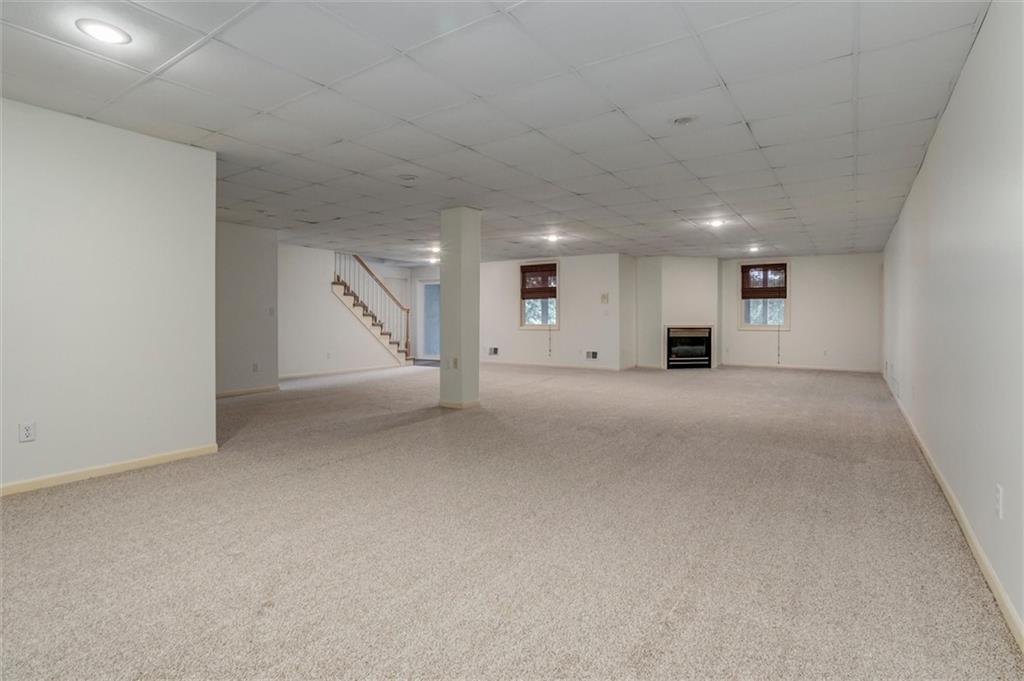 6001 Hallet Street Shawnee, KS 66216 - Photo 27 of 36