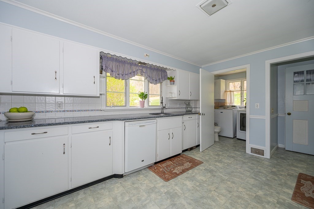 140 John Haley Road Brimfield, MA 01010 - Photo 5 of 39 Gallery Image 5
