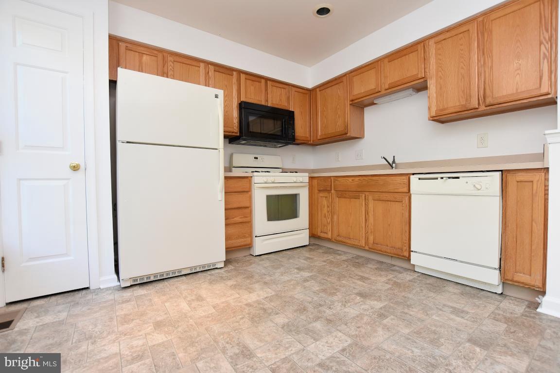 109 Millstream Road Clementon, NJ 08021 - Photo 2 of 20